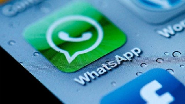 Gruppi mamme WhatsApp bloccati per “preservare la salute di alunni e docenti”: la finta ordinanza di un sindaco calabrese